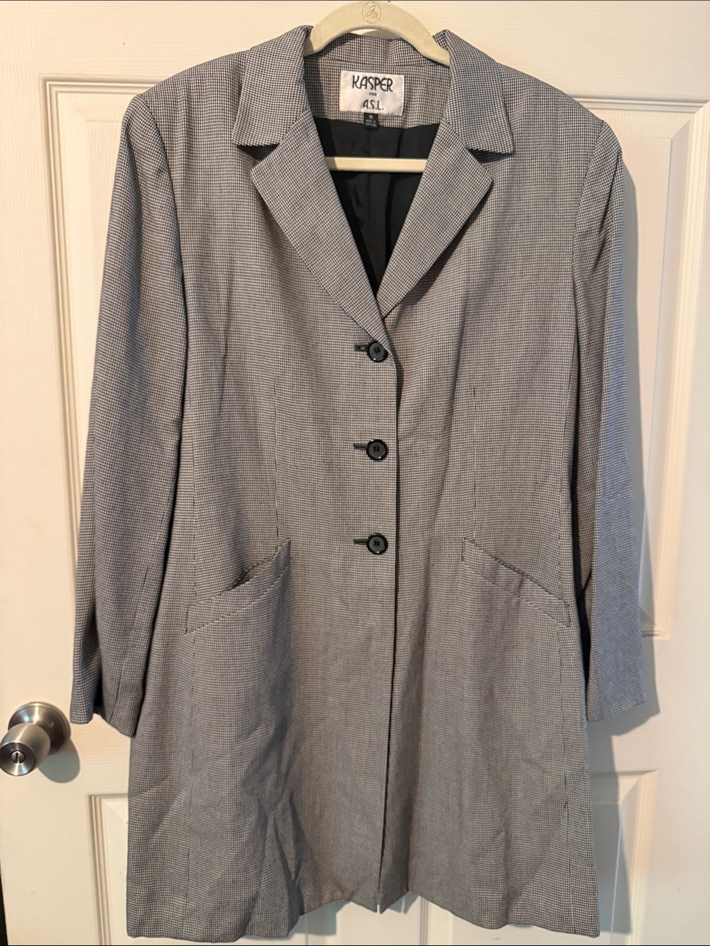 Kasper Women's Gray Long Blazer with Notch Collar